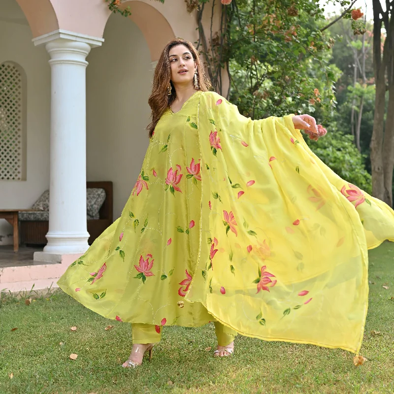 Elegant Style Yashvi Tissue Silk Suit set