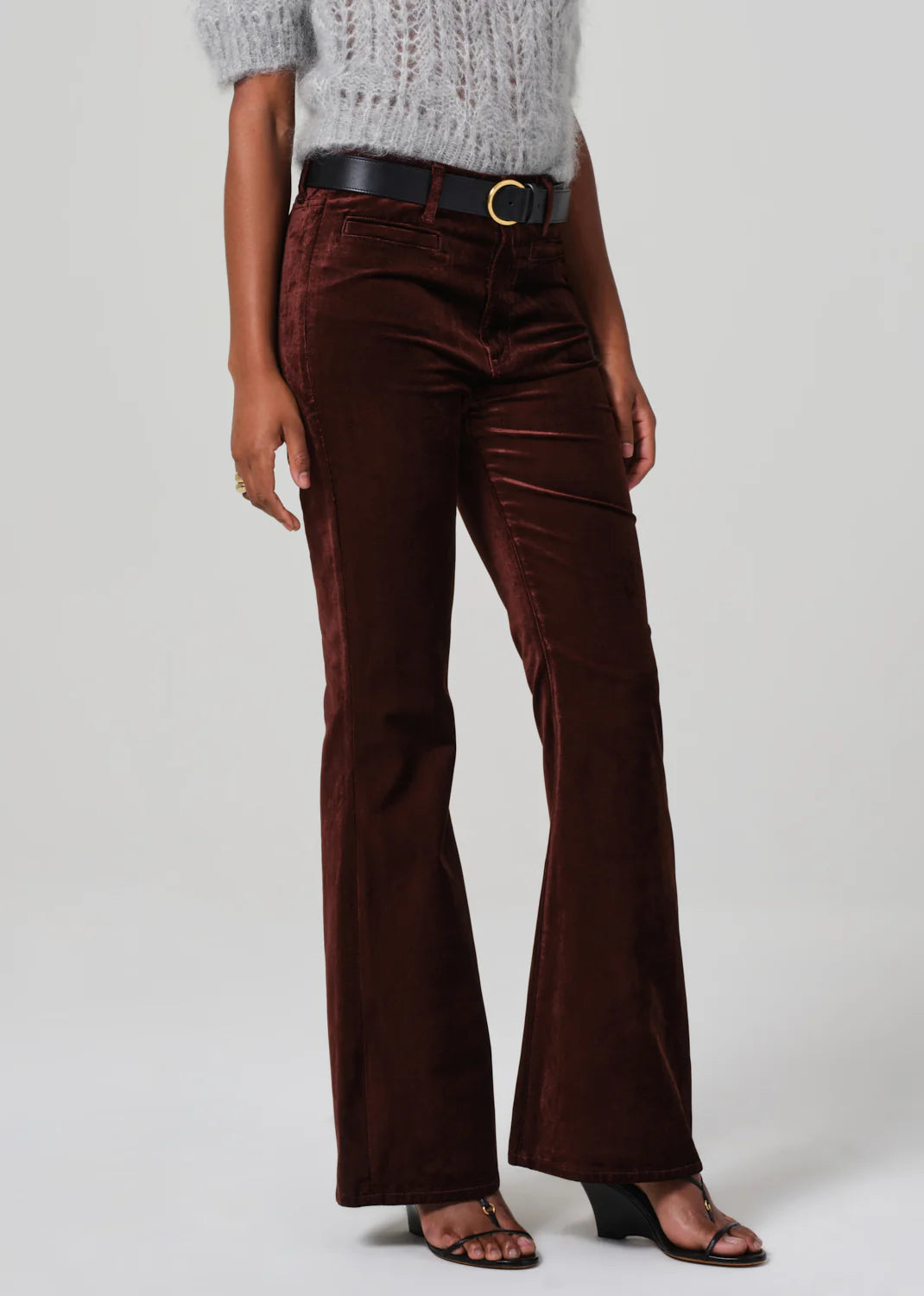 Ultra-lightweight Citizens of Humanity Lilah Flare with Welt Pocket in Chocolate Milk