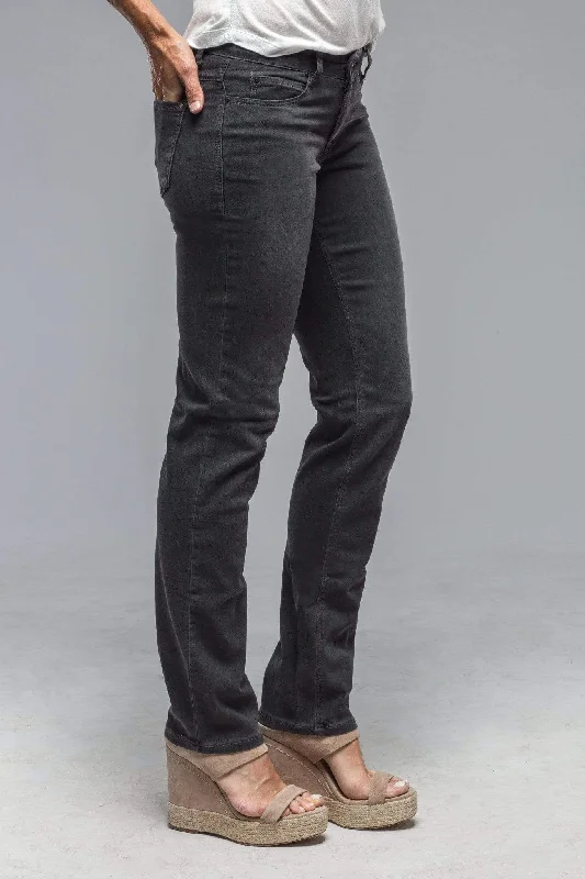 Fresh And Capable MAC Dream Straight in Dark Grey