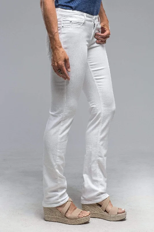 Trendy Items MAC Dream Straight in White