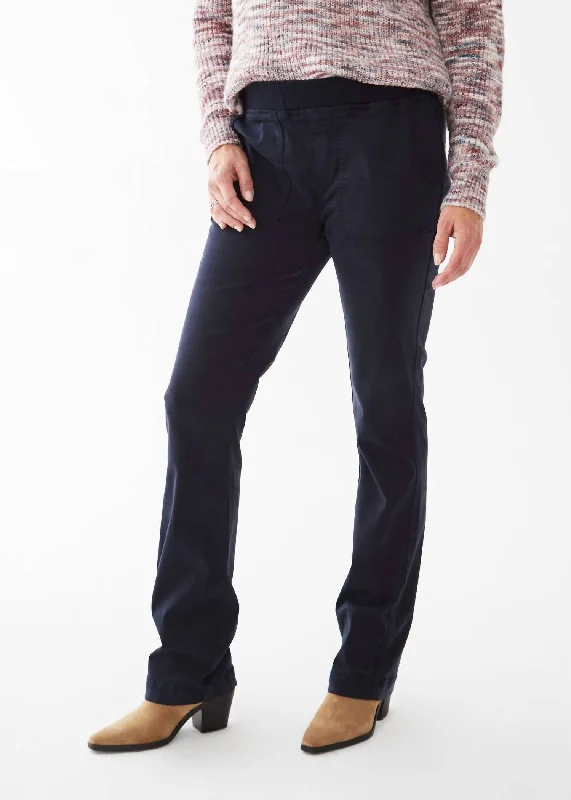 High-quality Design Pull-On Bootcut Tencel Pant In Navy